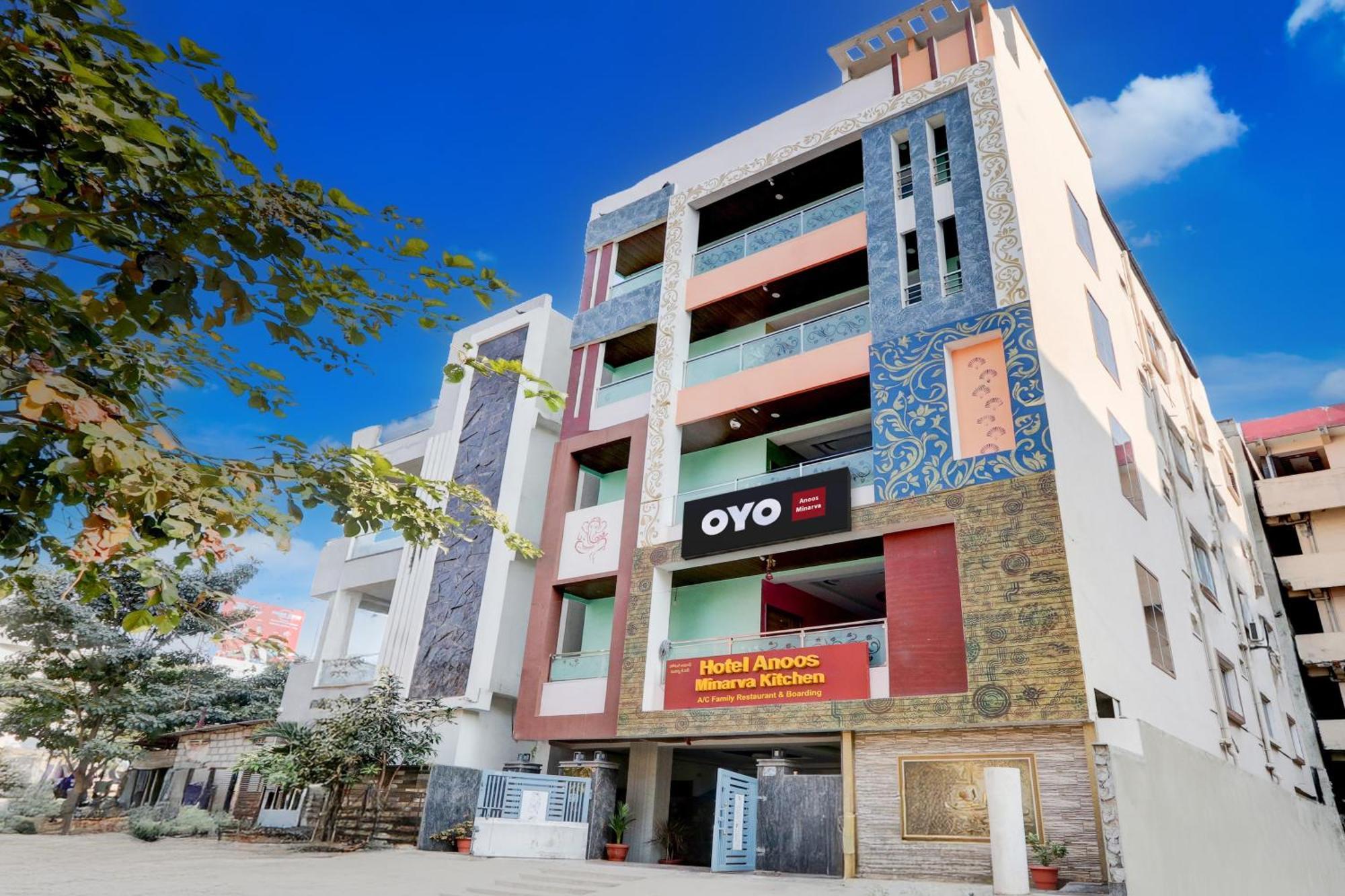 Hotel O Anoos Minarva Hyderabad Exteriör bild