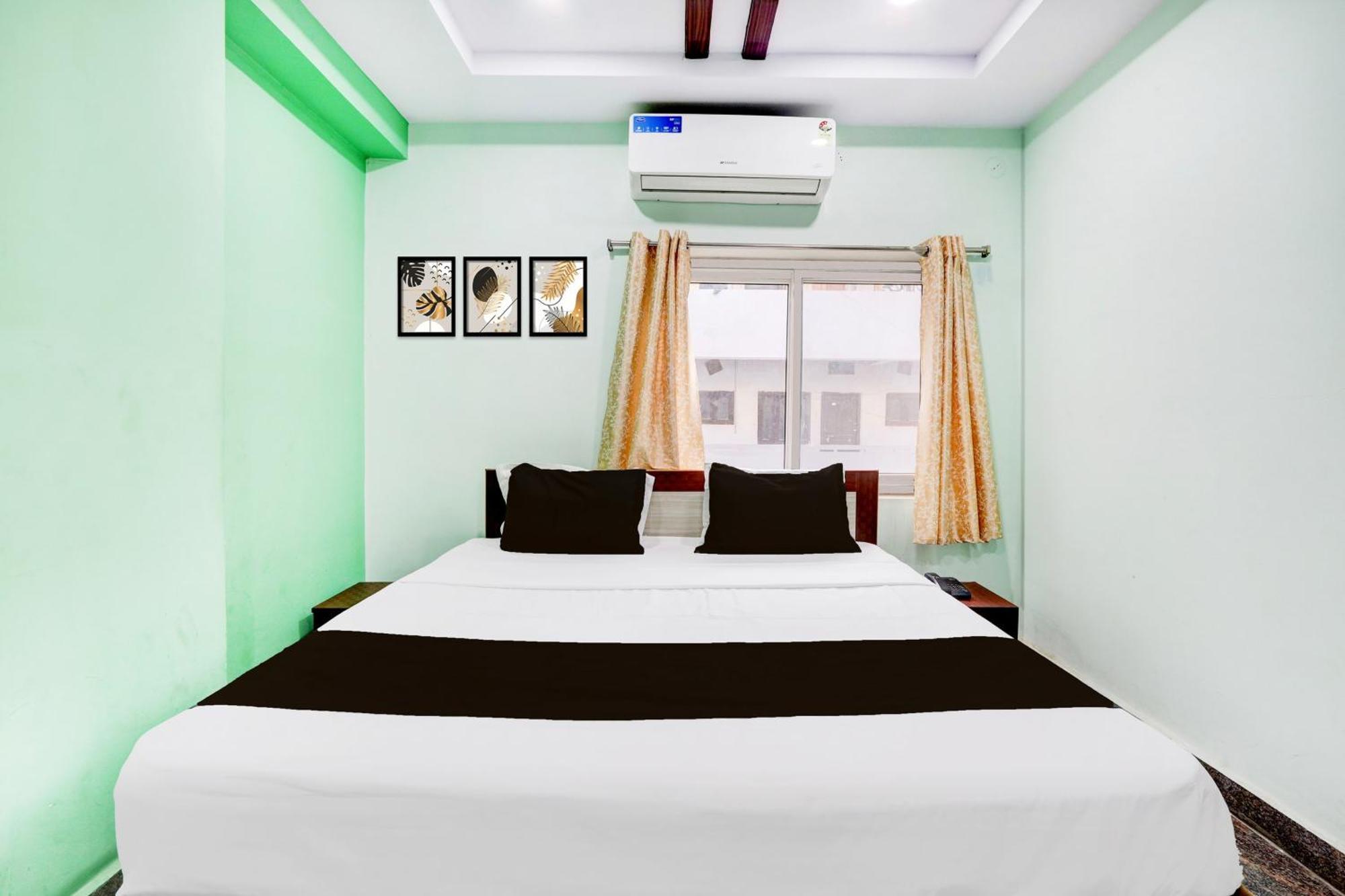 Hotel O Anoos Minarva Hyderabad Exteriör bild
