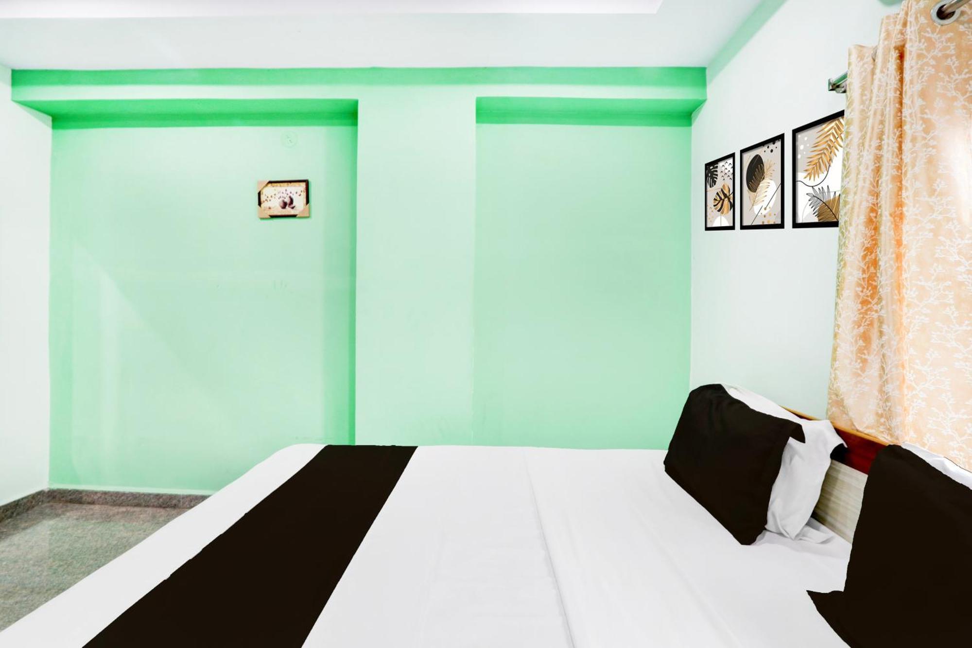 Hotel O Anoos Minarva Hyderabad Exteriör bild