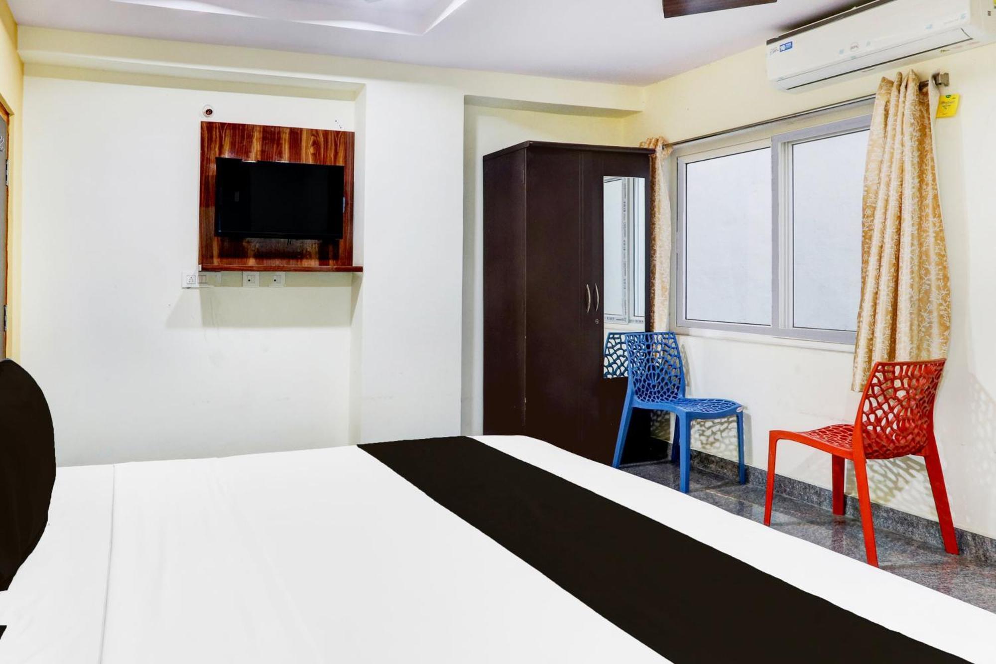 Hotel O Anoos Minarva Hyderabad Exteriör bild